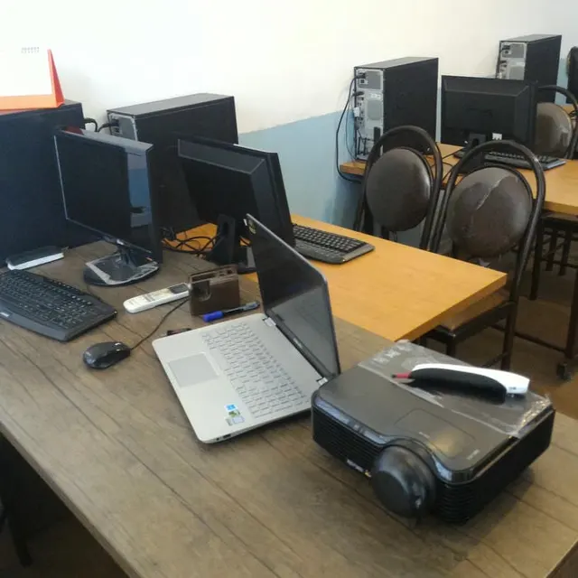 Hadaf School
