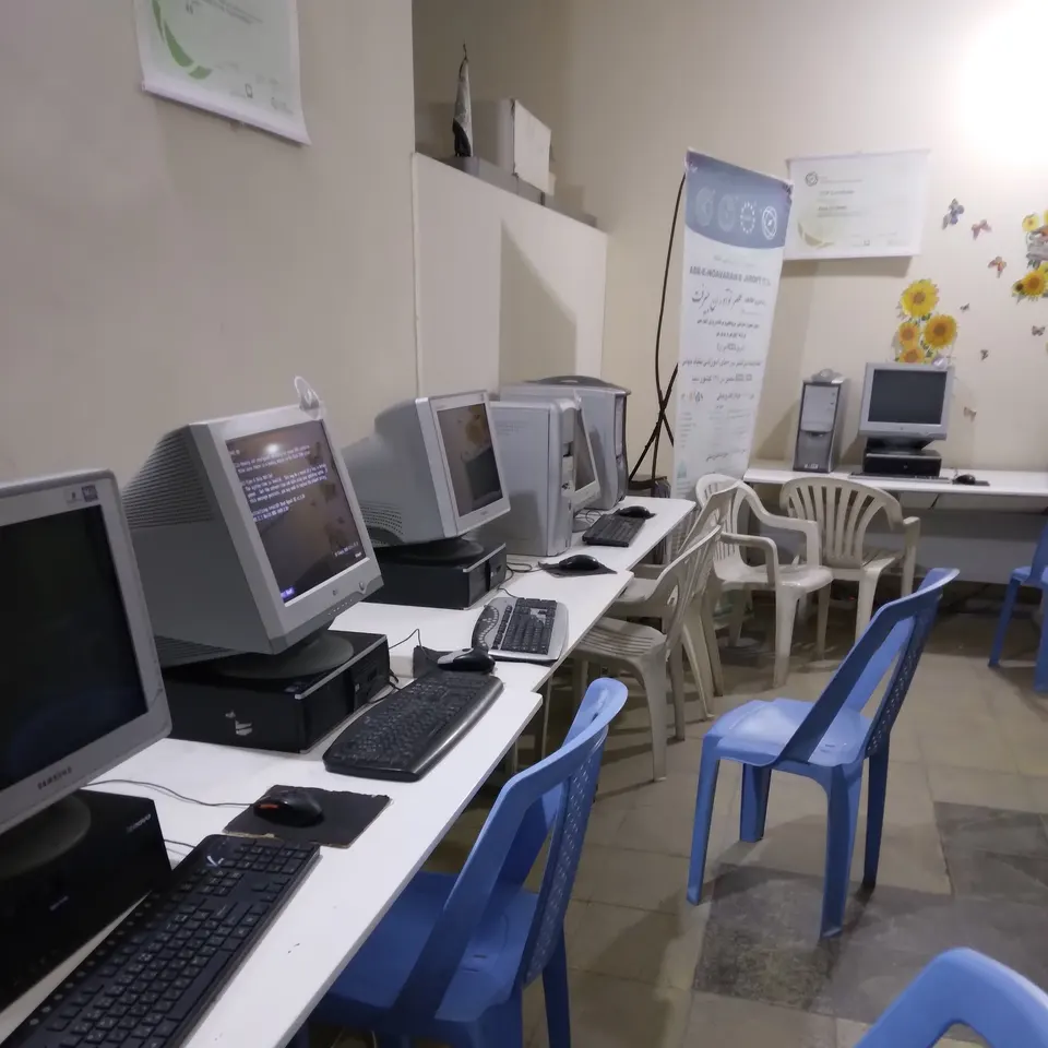 مجتمع اموزشی عصر نواوران جیرفت