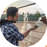 املاک کاج قروه