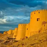 علاقه مند به باستان