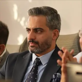 کارآفرین/علی قلعه