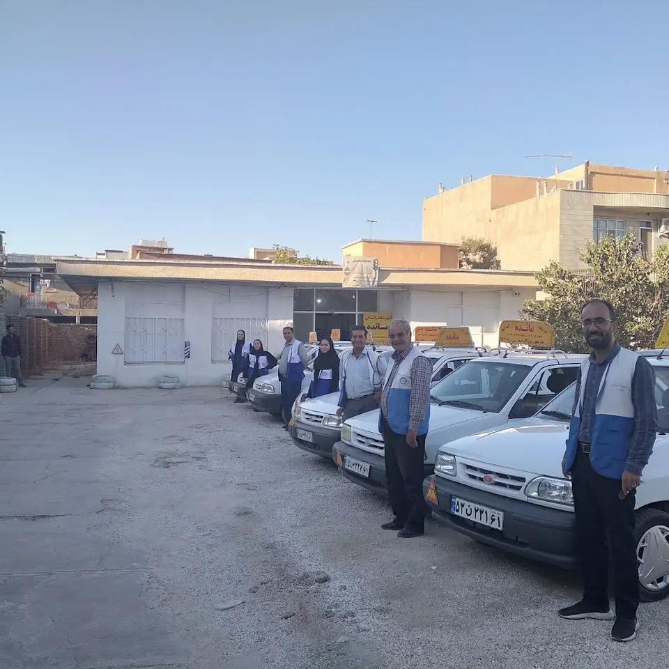 آموزشگاه رانندگی مائده