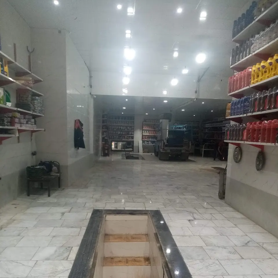 کارواش و تعویض روغن انتظاری