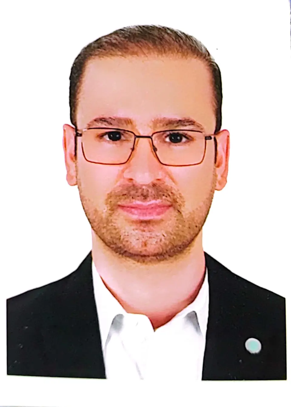 وکیل پایه یک دادگستری و مشاور حقوقی