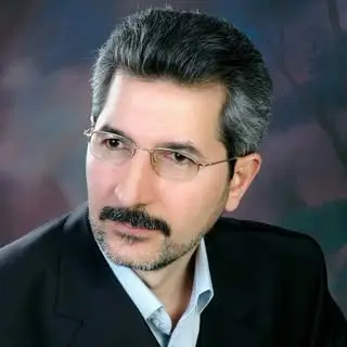 جواد کاظمی(تحلیلگر و کارآفرین)