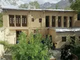 اقامتگاه بومگردی دیرا
