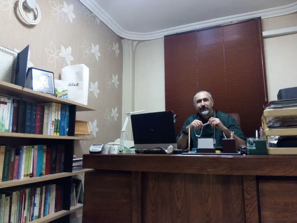 دامپزشکی پرندگان دکتر امینی