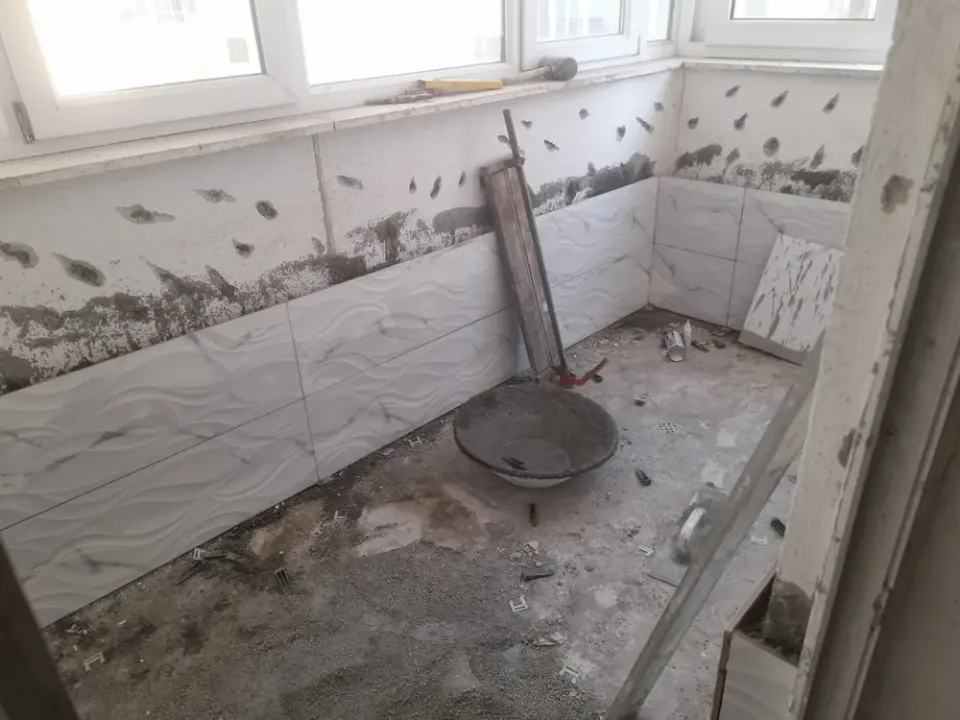 خدمات کاشی کاری و بازسازی ساختمان خانی