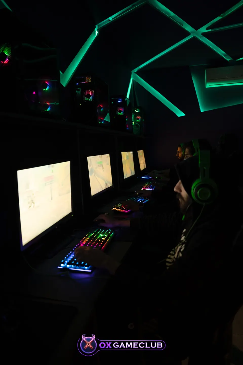 گیم سنتر و مرکز بازیهای رایانه ای oxgame
