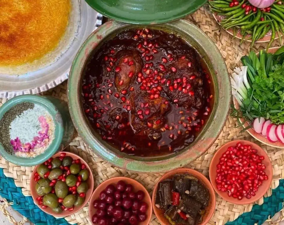 غذای خانگی بیرون بر نومارین
