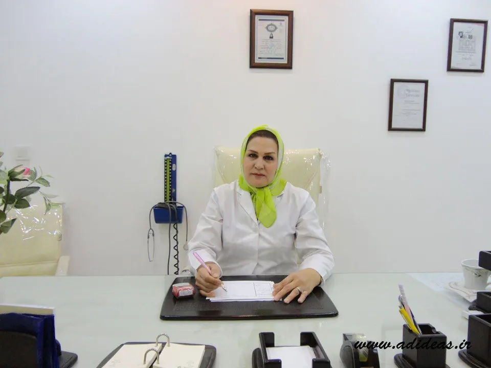دکتر فرزانه زنده دل