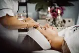 سالن زیبایی و آرایشگاه زنانه نازبانو