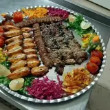 باغچه رستوران طهرون