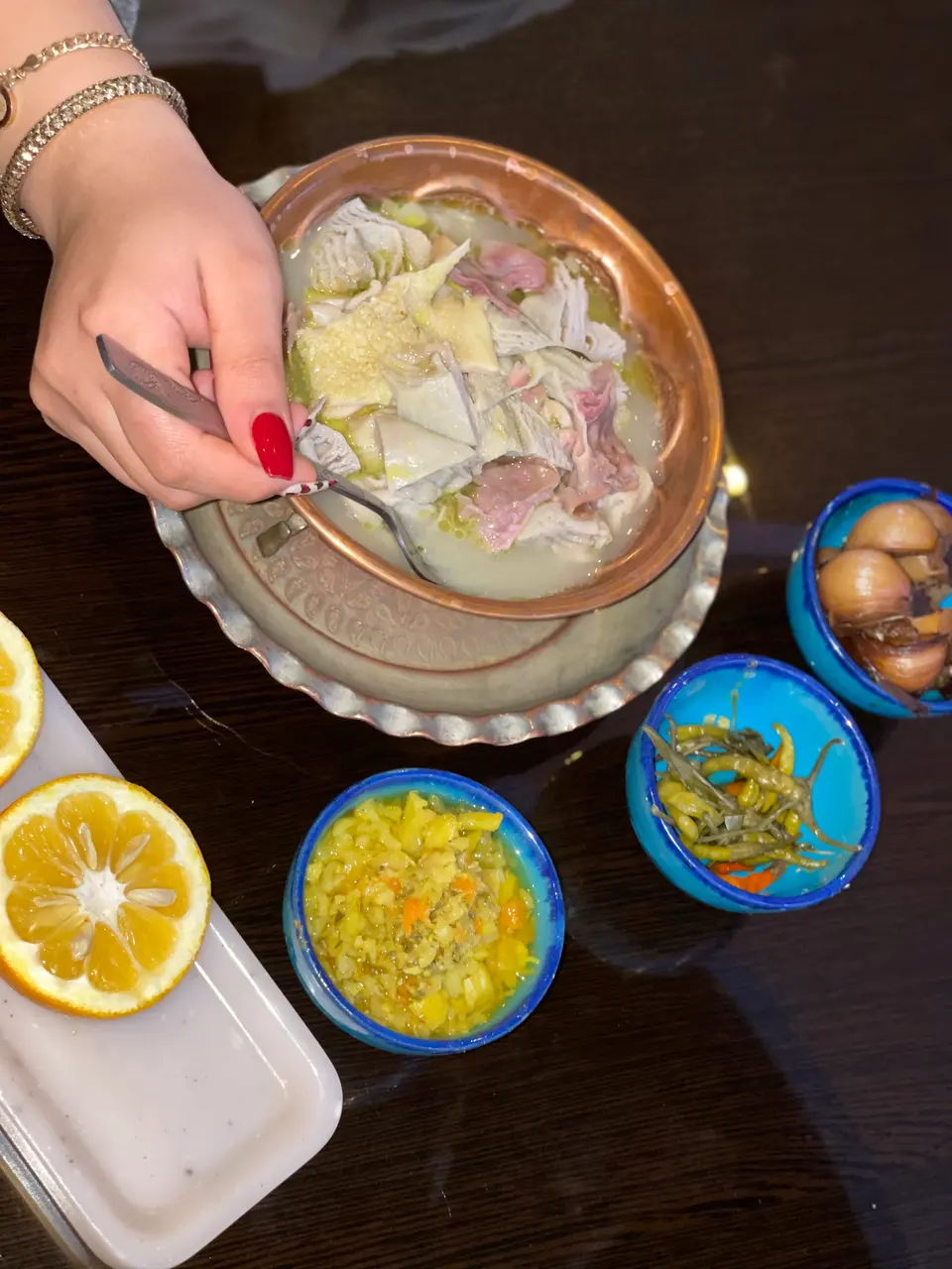 طباخی نیلا پارک وی