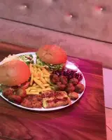 فست فود قزلویچ