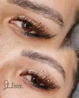 خدمات کاشت مژه و لیفت شبنم