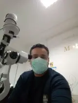 مرکز معاینه چشم مادر