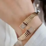 فروشگاه بدلیجات کادوس