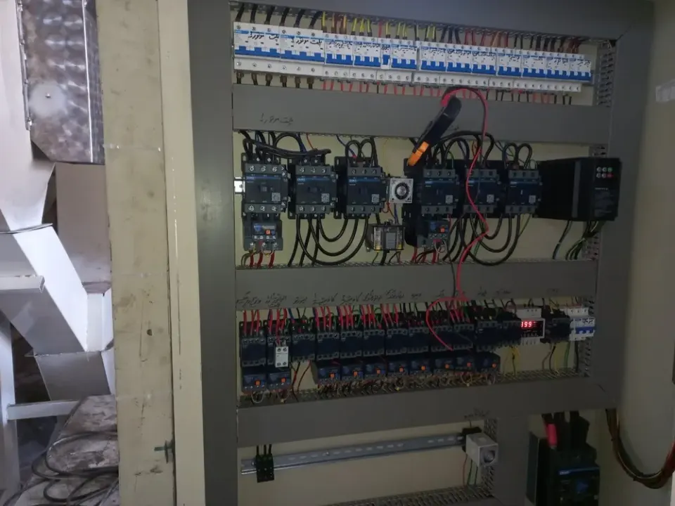 خدمات برقکاری ساختمانی و صنعتی تاتا
