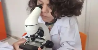 مهدکودک اندیشه کیان ابرسفید