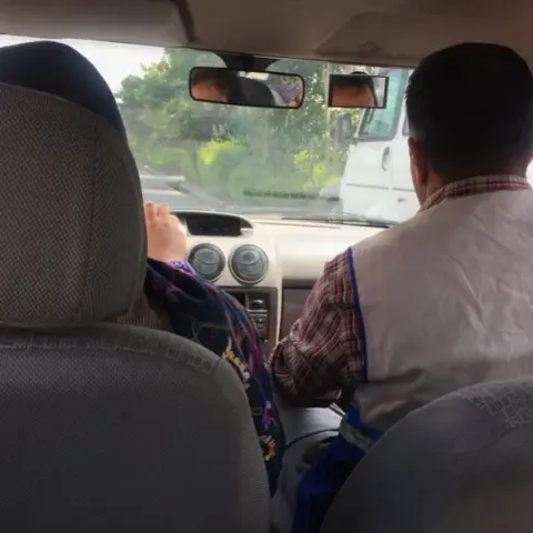 آموزشگاه رانندگی نیلوفر در اسلامشهر