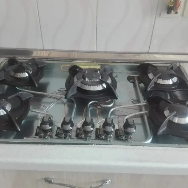 نمایندگی تعمیرات اجاق گاز و هود تعمیرکار تخصصی