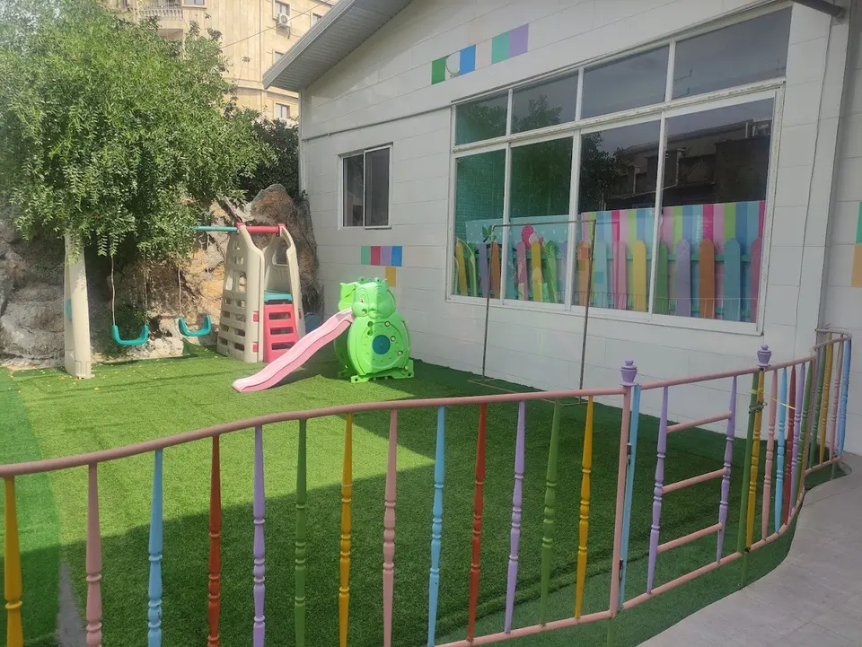 مهدکودک و پیش دبستانی پانی
