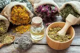 مشاور طب سنتی بیماری