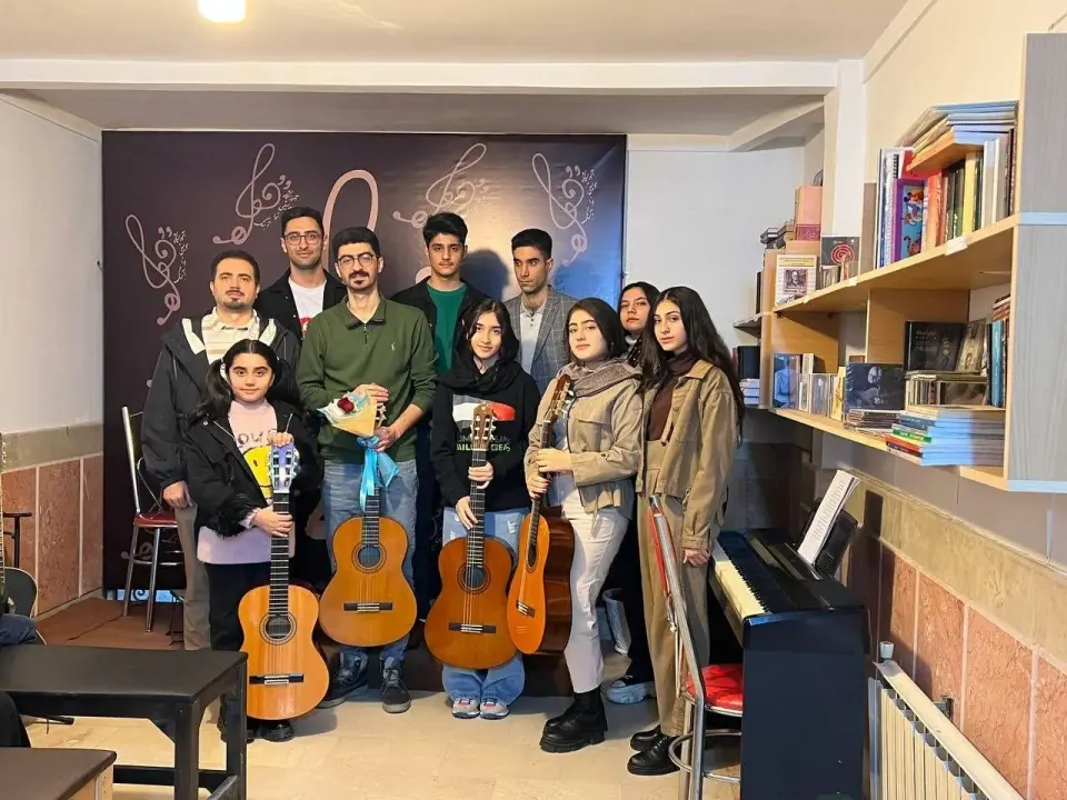 آموزشگاه موسیقی نوا آهنگ آمل