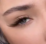 آکادمی تخصصی اکستنشن مژه و ناخن دکتر لشز