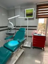 کلینیک تخصصی شنوایی و بینایی سنجی حکیمان