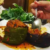 دیزی سرای اکبری