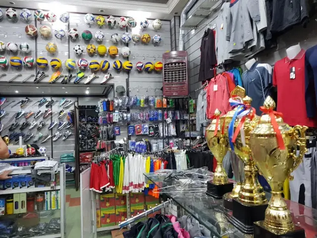 فروشگاه ورزشی معین