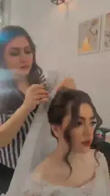 خدمات تخصصی گریم و شنیون مهسا نیکو