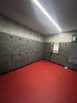 مربی کیک بوکس و بدنسازی
