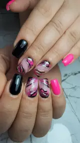 کاشت ناخن و اکستنشن مژه طلا