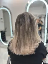 سالن تخصصی رنگمو،کراتین،کوتاهی محیا