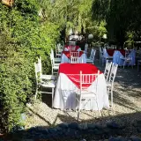 باغچه رستوران آس