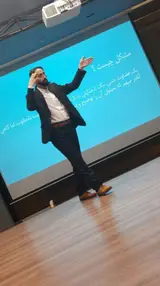 مرکز مدیریت کسب و کار ققنوس