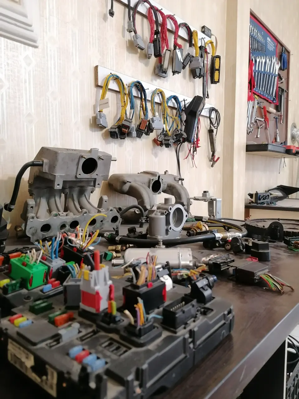 آموزشگاه برق خودرو صنعت دیاکو