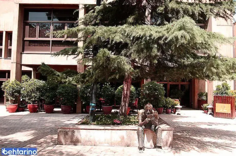 تئاتر فرهنگسرای نیاوران