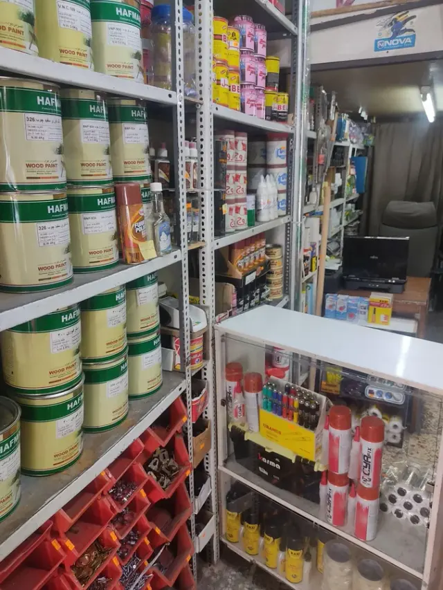 رنگ و ابزار صادقی