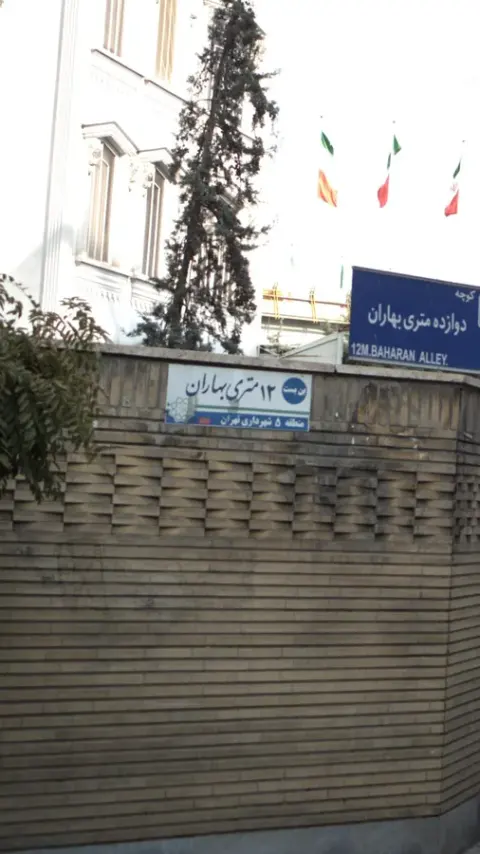 بن بست ۱۲ متری بهاران