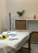 مجموعه ماساژ و یوگای فرشته پویا (بانوان)