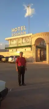 رستوران هتل روشن