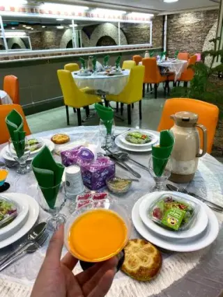 رستوران یاقوت