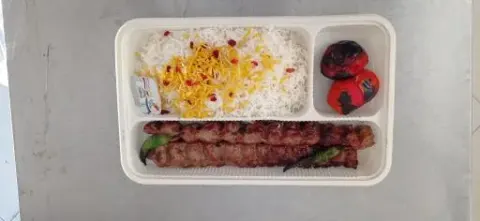 رستوران سقائیان