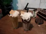 کافی شاپ کافه گلدون