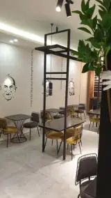 کافه رستوران ملو