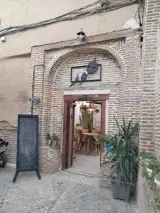 عمارت تقوی کافه هور